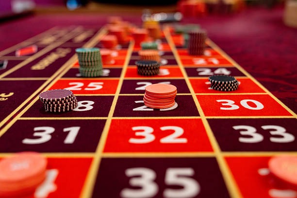 Baccarat card dealing sequence on idtoto live table