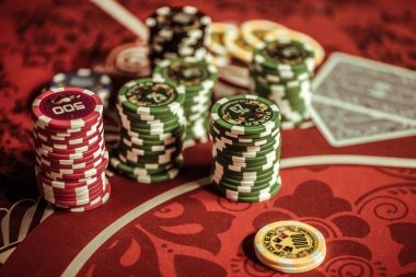 Red Tiger slot game interface on idtoto platform